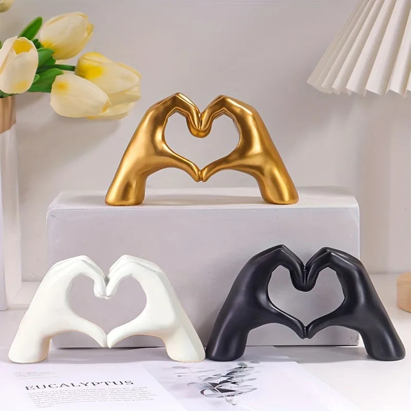 Scultura in Resina con Gesto d - Quiet Luxury Lifestyle recensione e prezzo